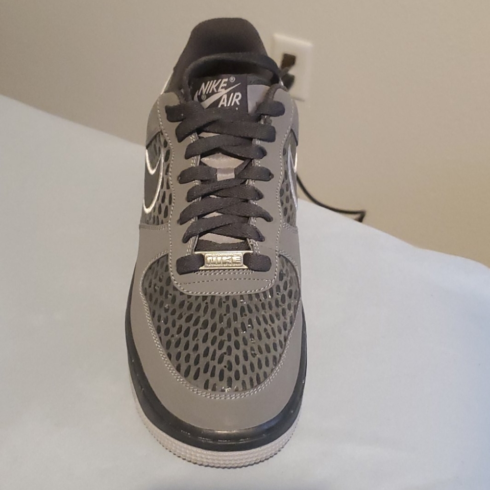 Gray Nike Air Force 1 - Picture 3 of 4
